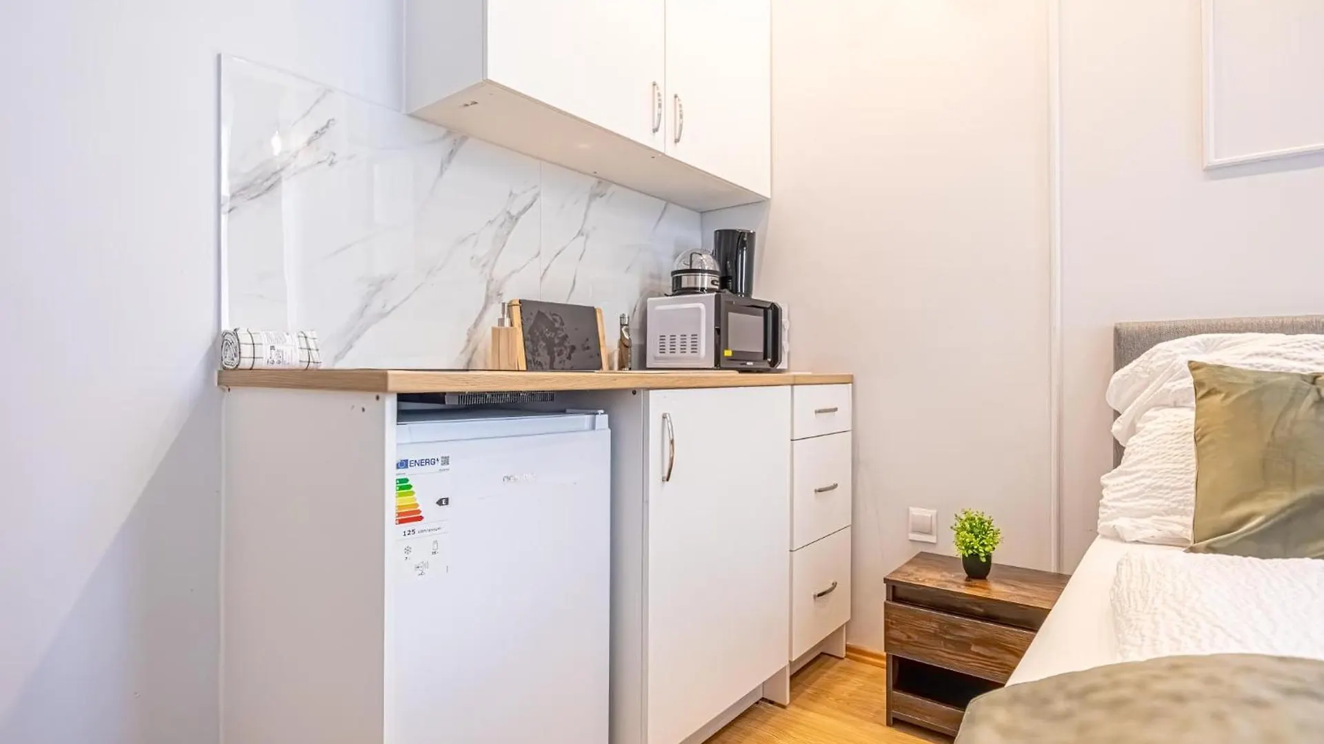 Spacious Shared Apartment Schoenbrunn Vienna