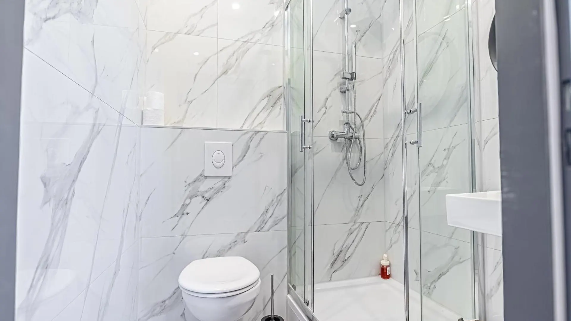 Spacious Shared Apartment Schoenbrunn Vienna