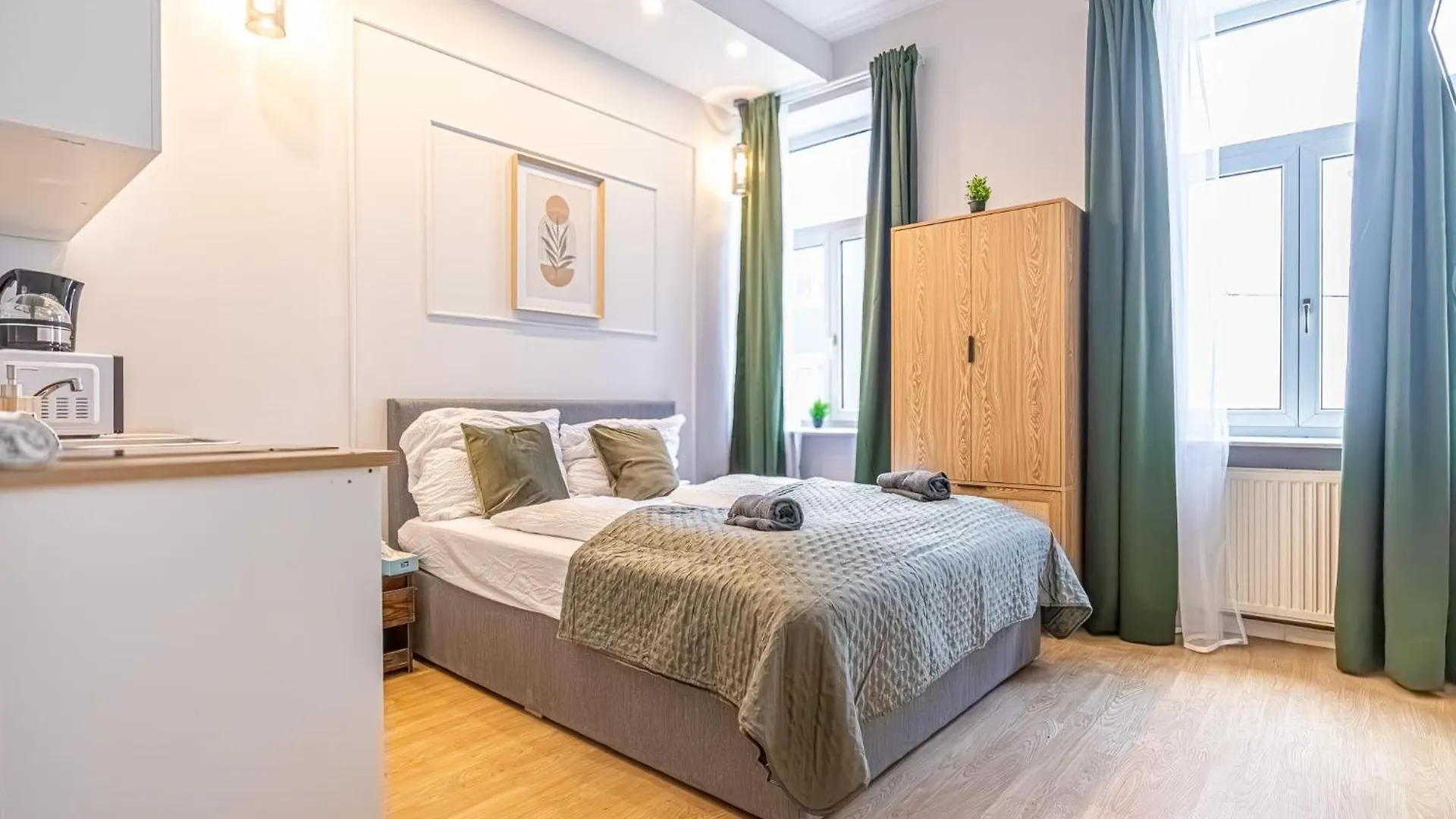 Spacious Shared Apartment Schoenbrunn Vienna
