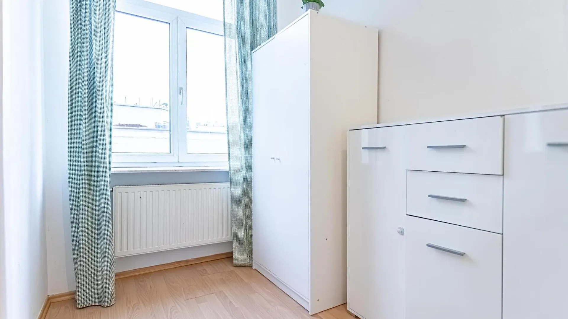 Spacious Shared Apartment Schoenbrunn Vienna