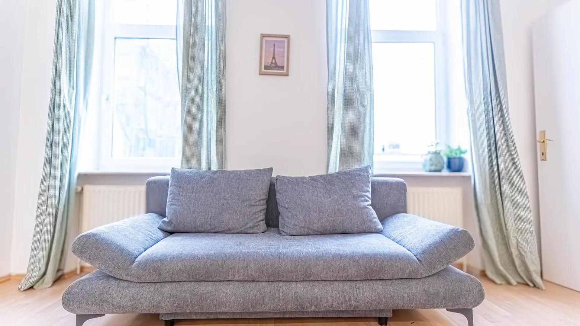 Spacious Shared Apartment Schoenbrunn Vienna Austria