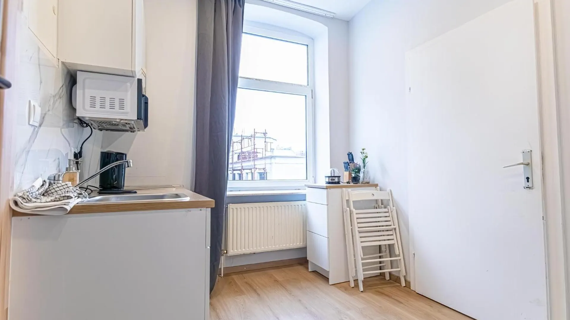 Spacious Shared Apartment Schoenbrunn Vienna Austria