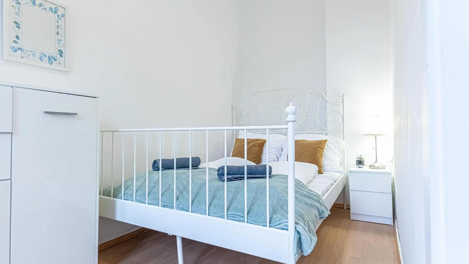 Spacious Shared Apartment Schoenbrunn Vienna