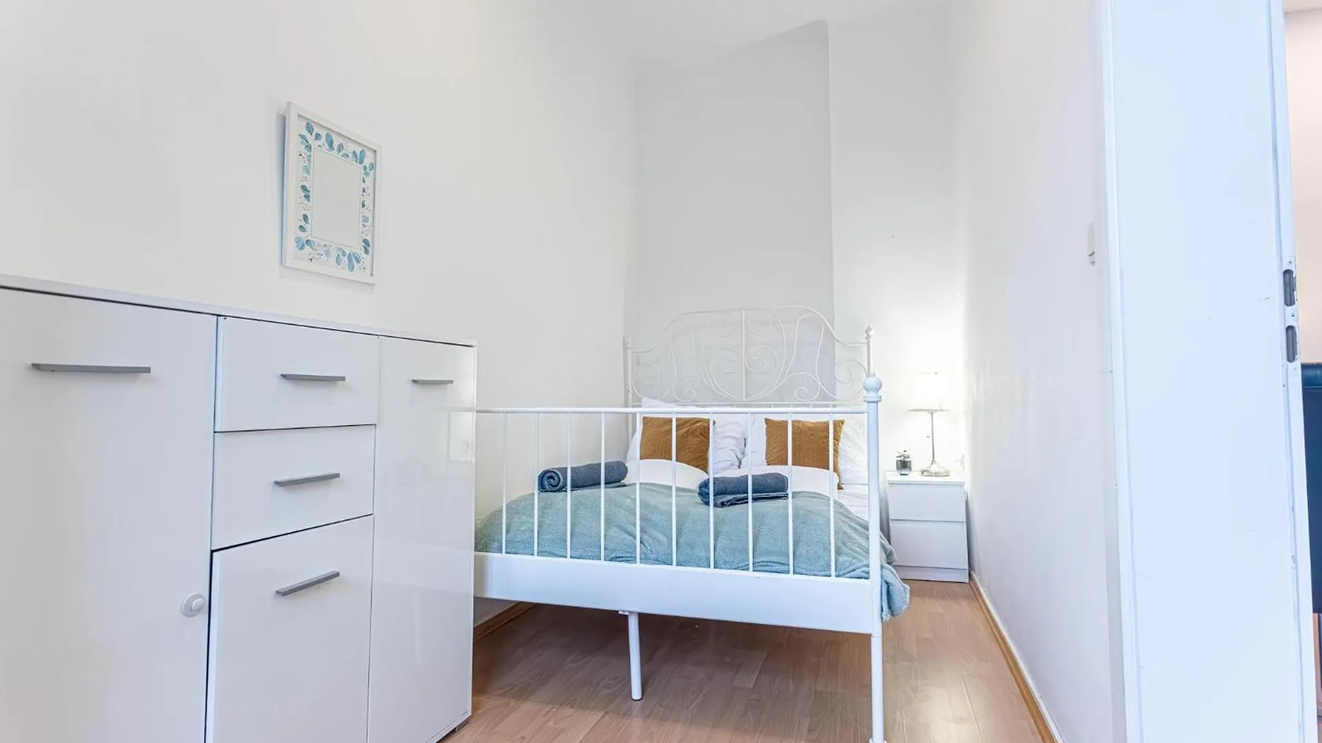 Spacious Shared Apartment Schoenbrunn Vienna