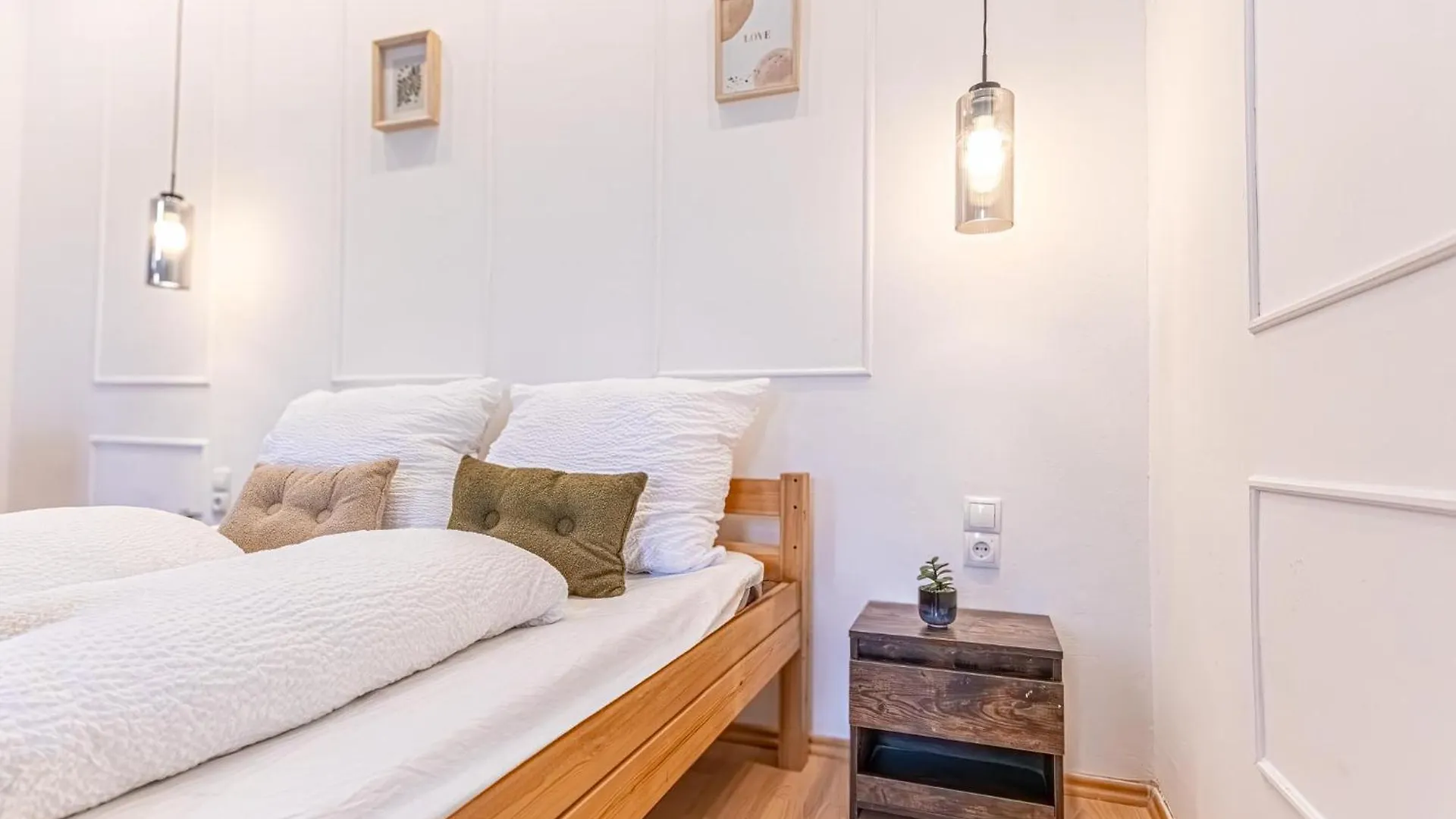 Spacious Shared Apartment Schoenbrunn Vienna